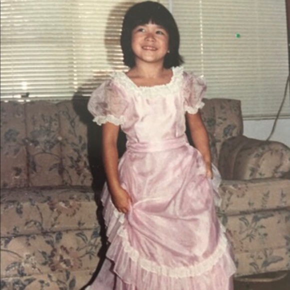 Meet Your Posher, Michelle 💖🦋☀️ - Picture 7 of 7